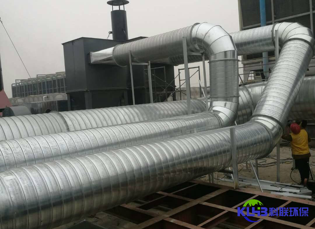 �����L��