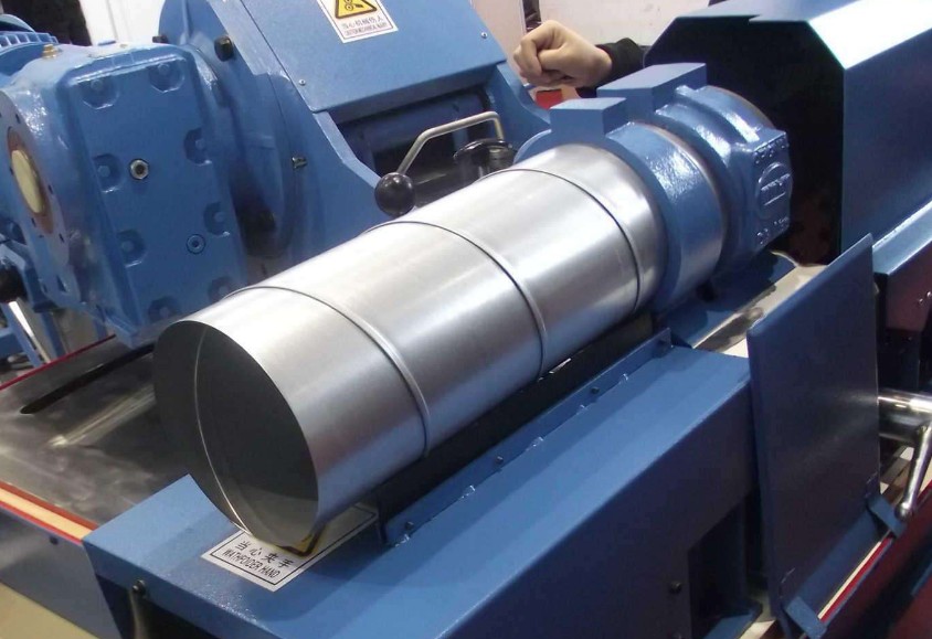 ���P������L��